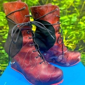 John Fluevog SAFIA (Conquer) lace-up wedge boot